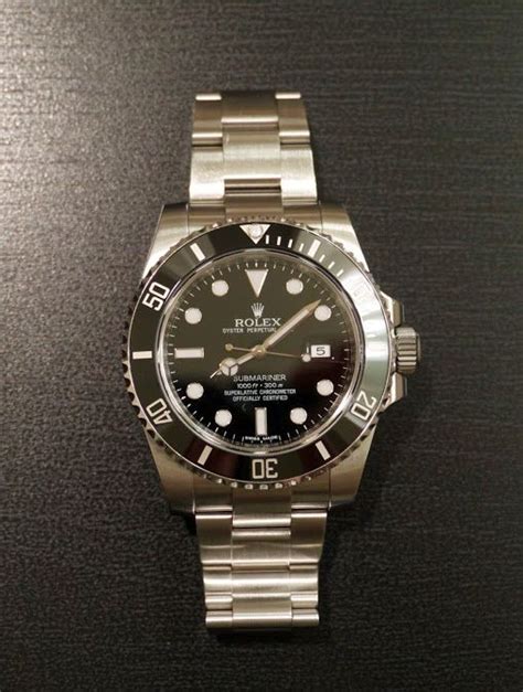 submariner date 41mm without cyclops.